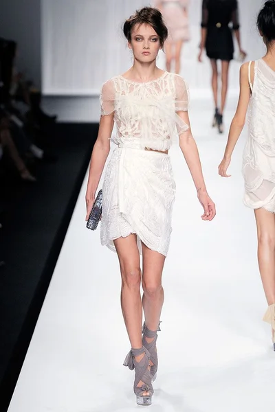 Look 34